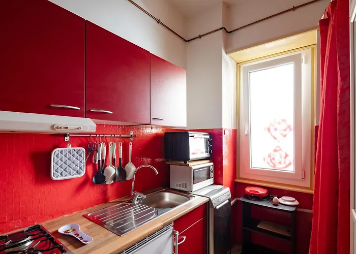 House Of Colours In Marconi, Roma